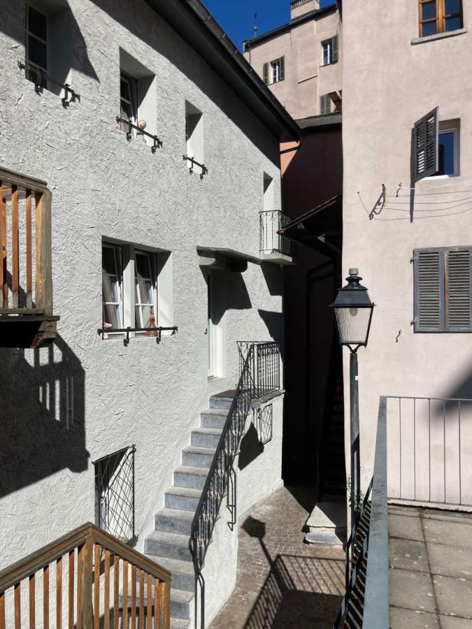 La Lombardie - Charme Et Tranquillite Sion Exterior foto